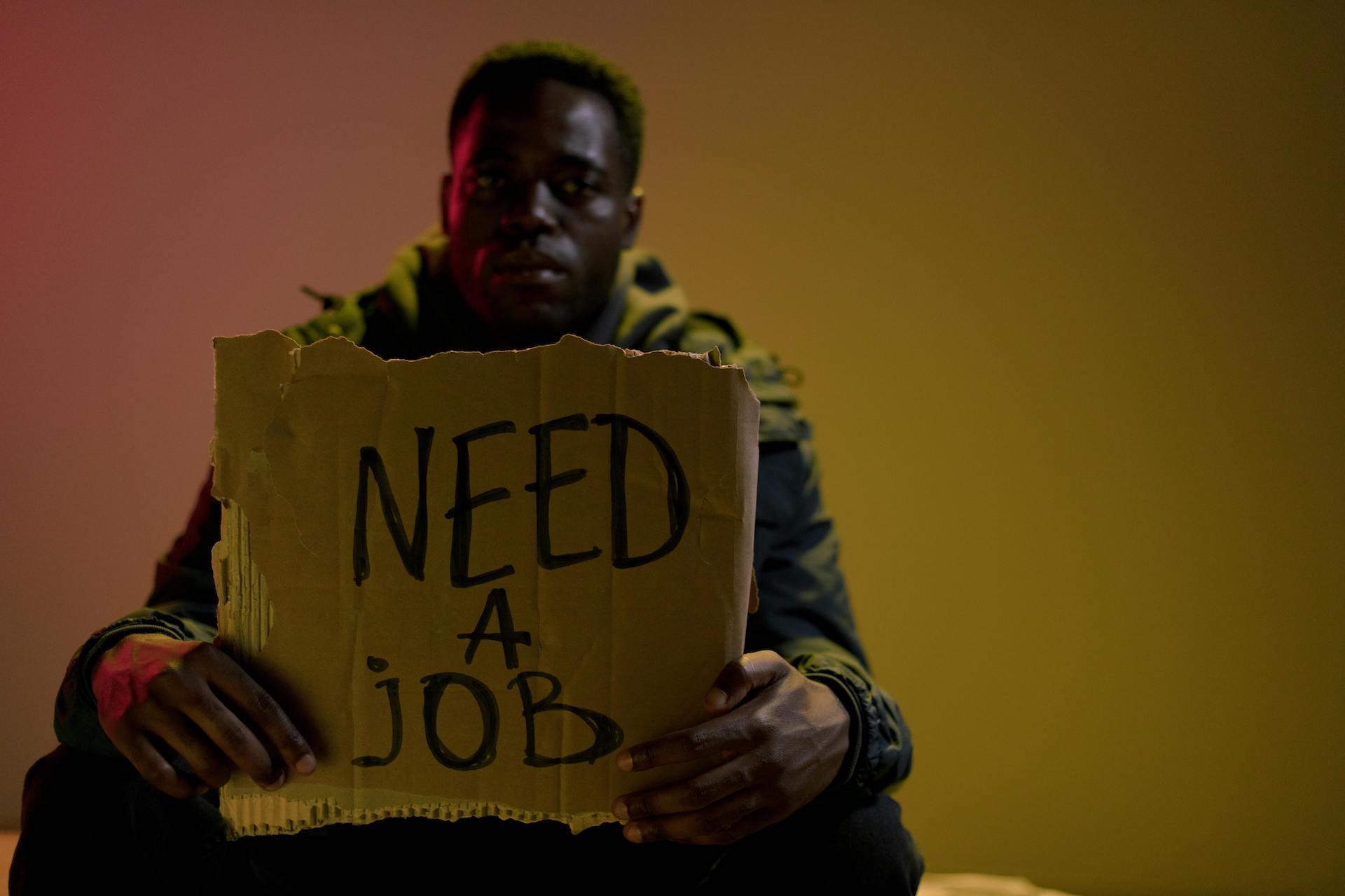 Economic Update: US Unemployment Rate Drops, CPI Expectations, and Dollar Index Trends