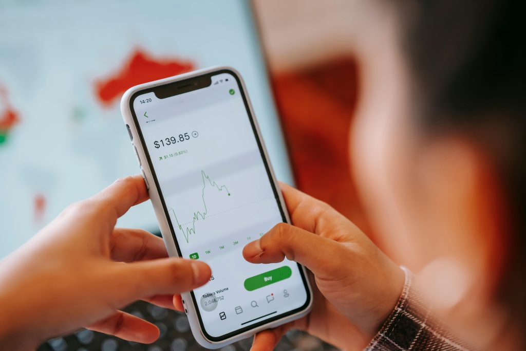 How to Find a Broker for MetaTrader 5